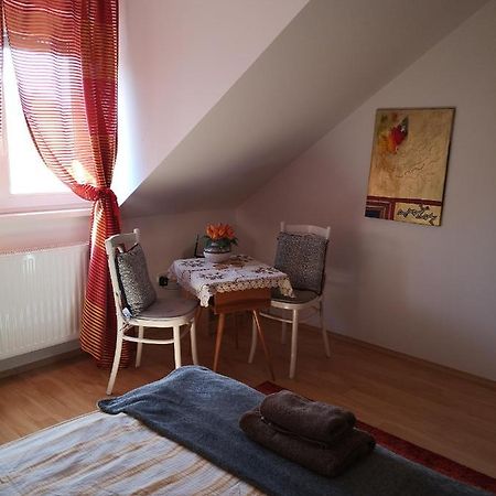 Csillag Haz Apartment Mosonmagyarovar Bagian luar foto